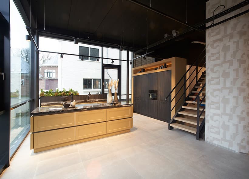 Een compleet nieuwe winkel met twee verdiepingen