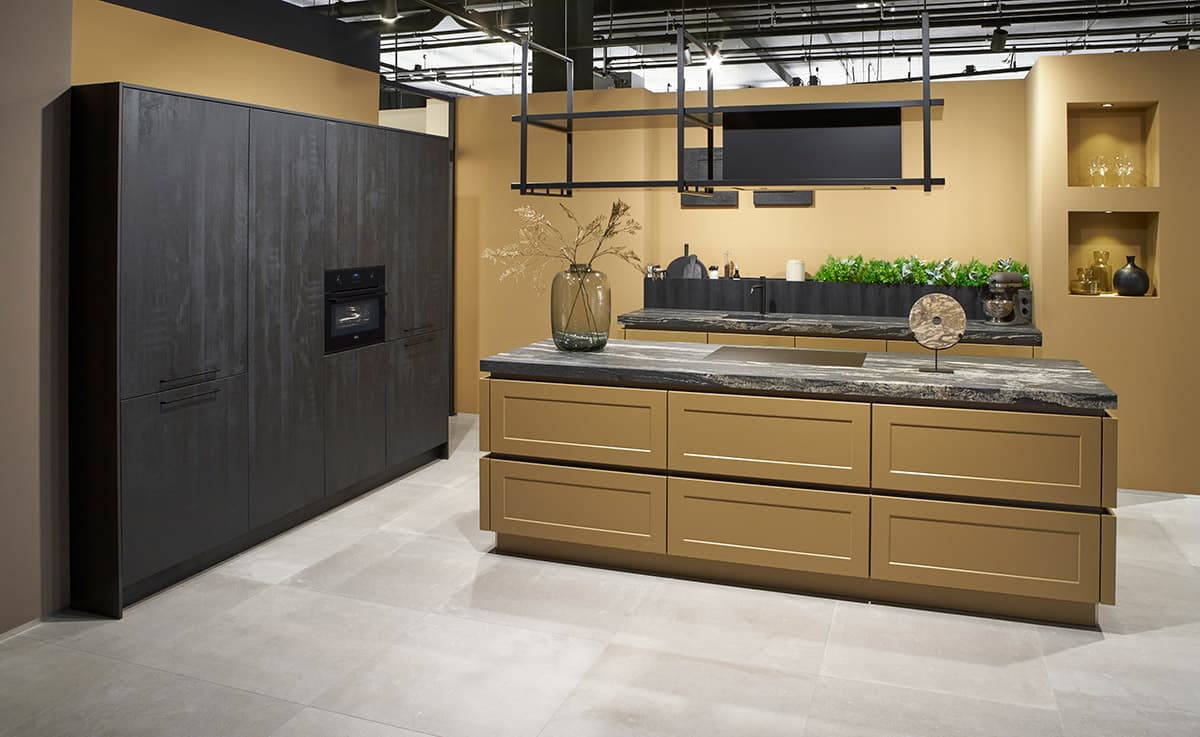 Zwarte toevoegingen aan uw keuken