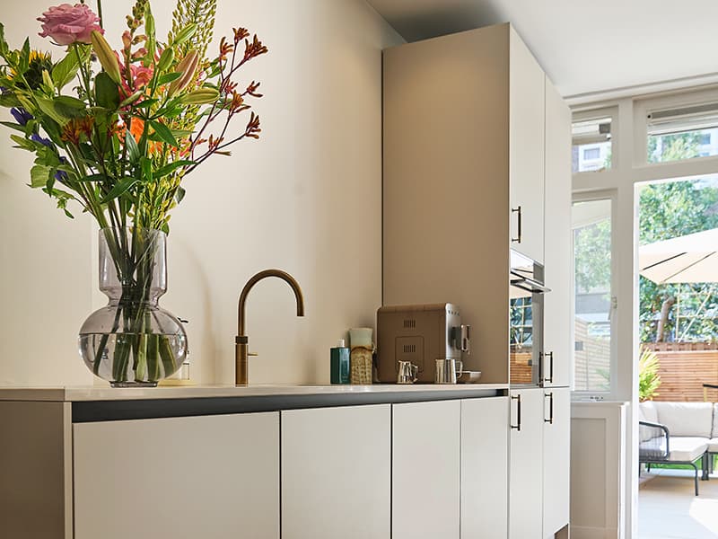 Beige-rechte-keuken-mat