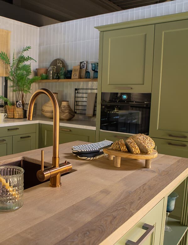 Landelijk olijfgroene keuken